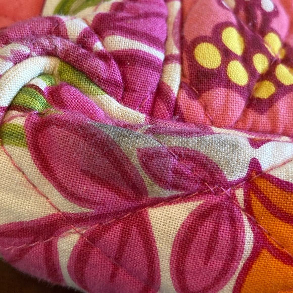 Used Vera Bradley Shoulder Bag in Pink, Orange and Green Flowers! - Picture 4 of 4